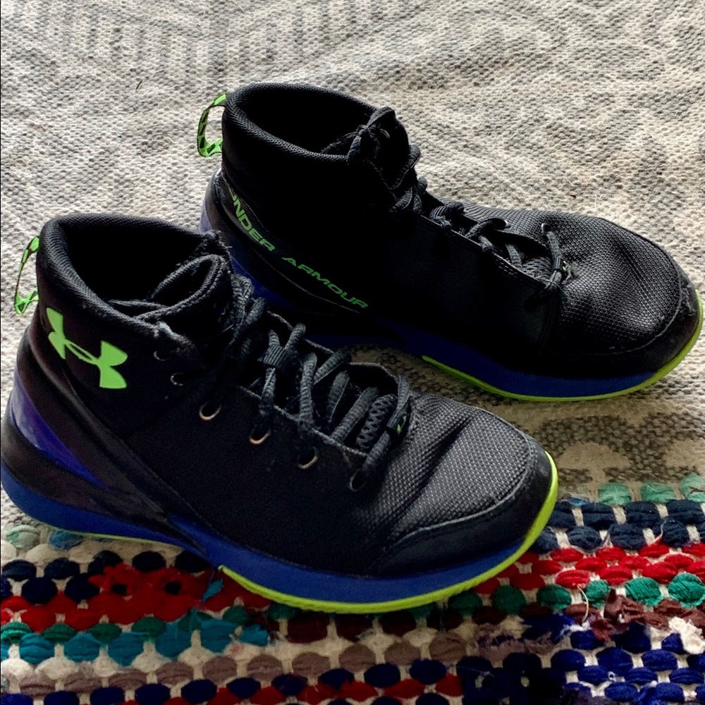 Youth Under Armour Sneakers- Size 2Y